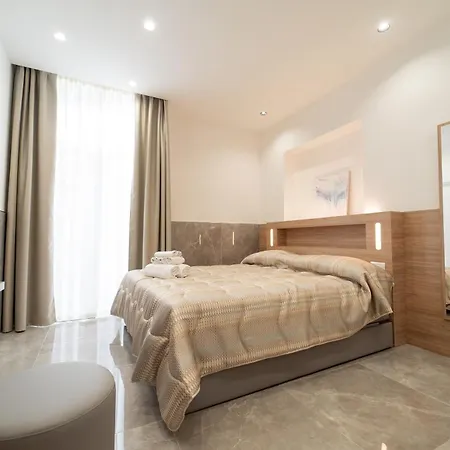 Toledo H, Naples Historical Center, By Clapa Group Hotel Room photo