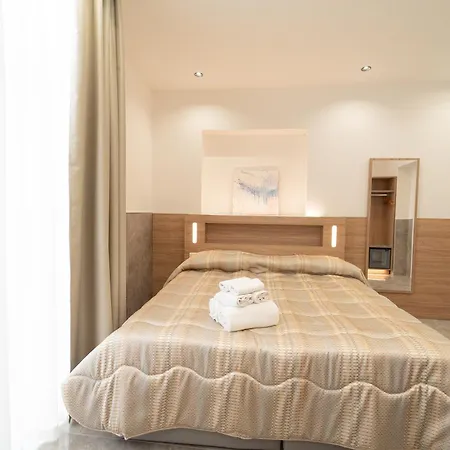 Toledo H, Naples Historical Center, By Clapa Group Hotel Room photo