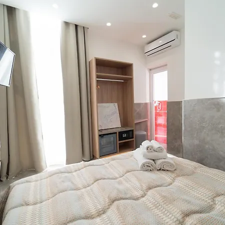 Toledo H, Naples Historical Center, By Clapa Group Hotel Room photo